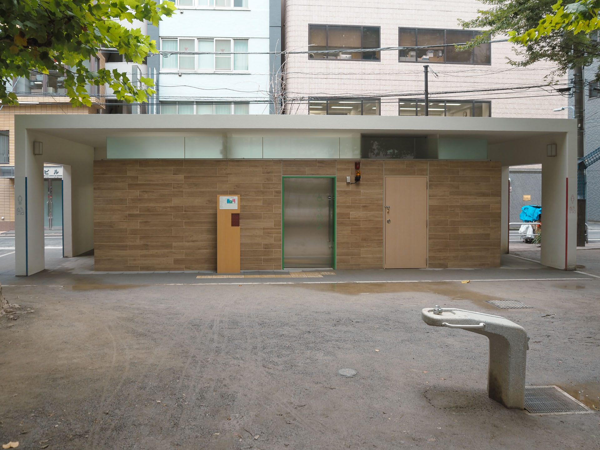 西町公園トイレ改築工事